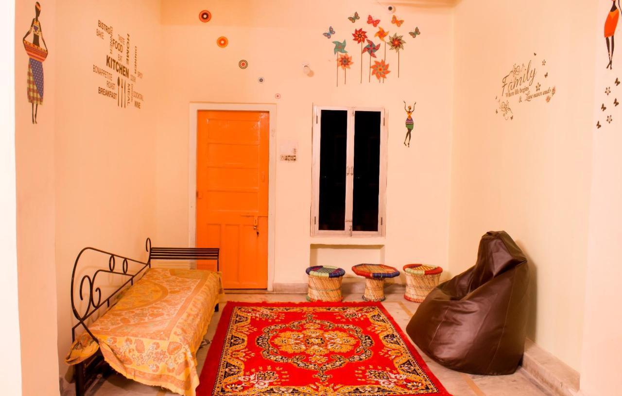 Pink City Hostel Jaipur Exteriör bild