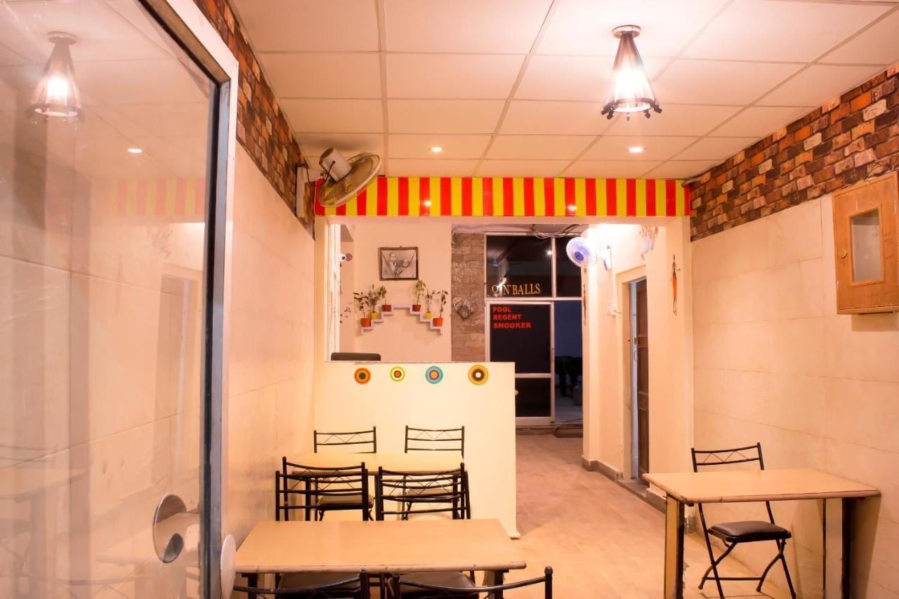 Pink City Hostel Jaipur Exteriör bild