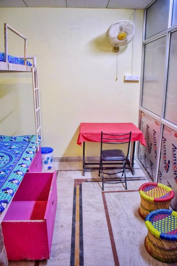 Pink City Hostel Jaipur Exteriör bild