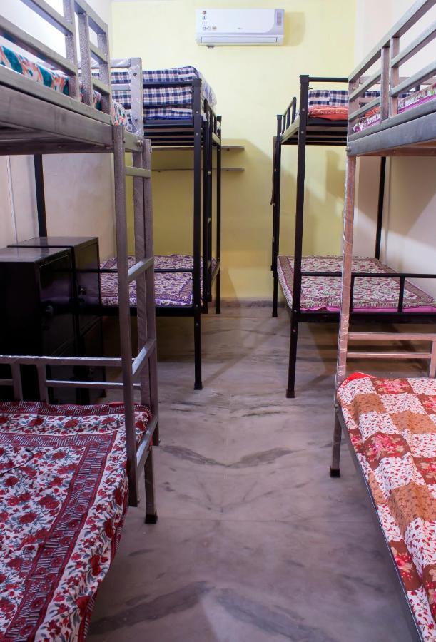 Pink City Hostel Jaipur Exteriör bild