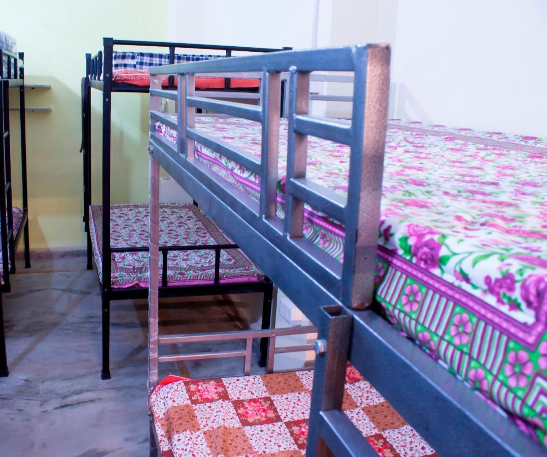 Pink City Hostel Jaipur Exteriör bild