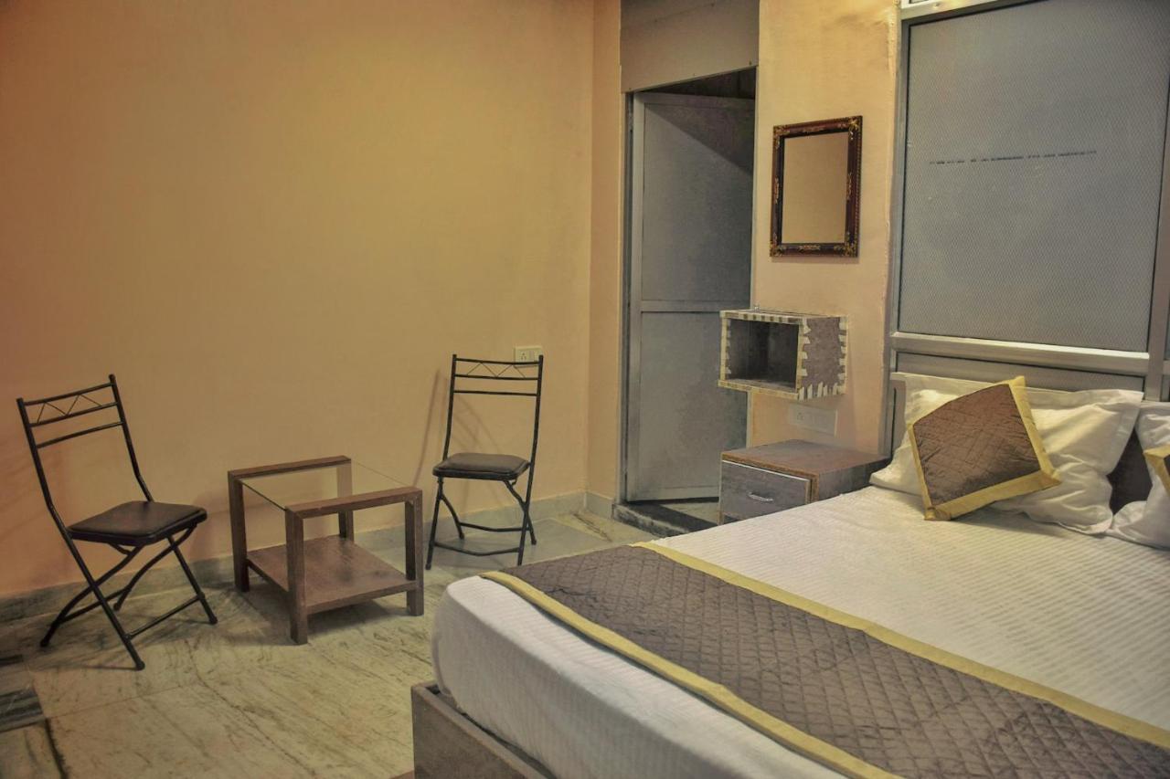 Pink City Hostel Jaipur Exteriör bild